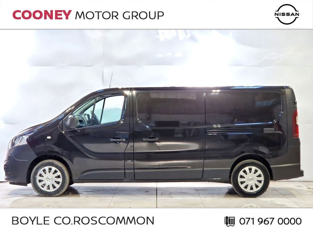 2021 Nissan NV300