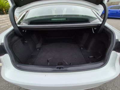 2017 Lexus IS 300h