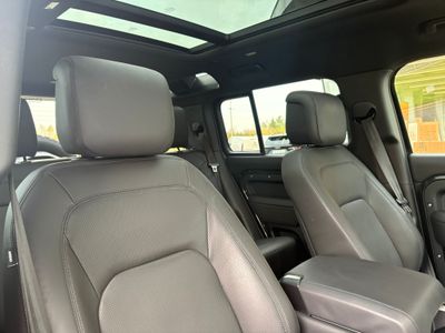 2025 Land Rover Defender 110