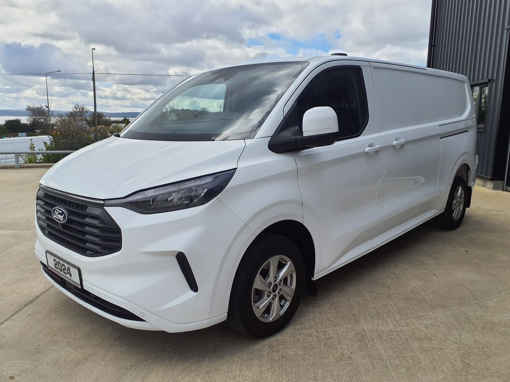 2024 Ford Transit Custom