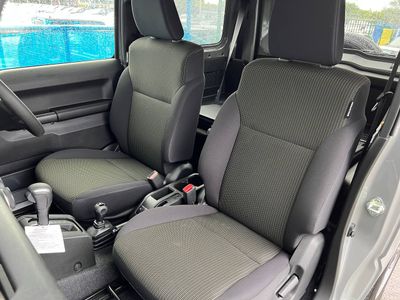 2025 Suzuki Jimny