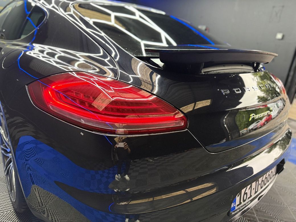 2016 Porsche Panamera