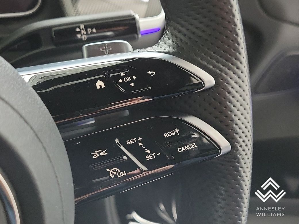 2024 Mercedes-Benz GLC Class