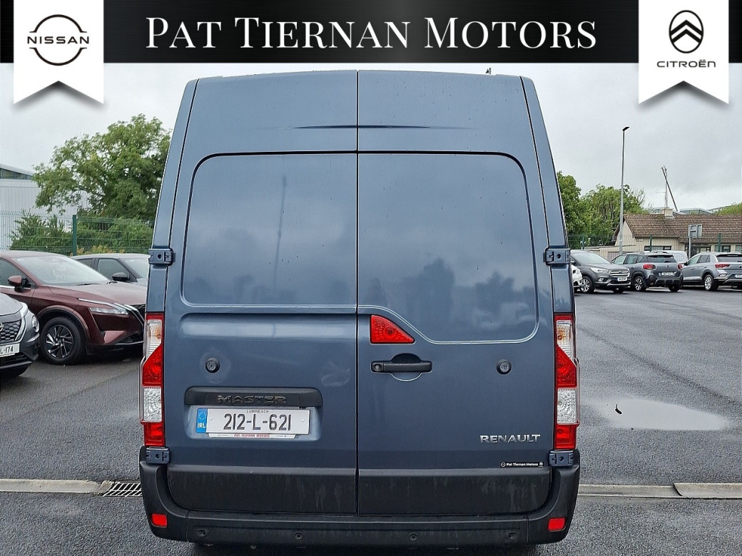 2021 Renault Master