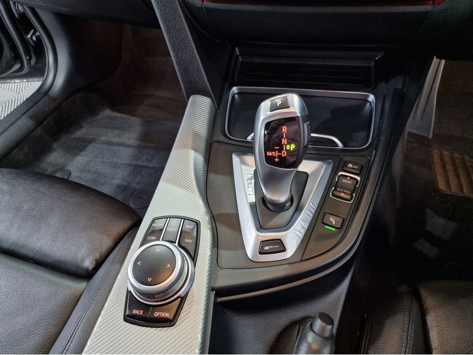 2018 BMW 3 Series