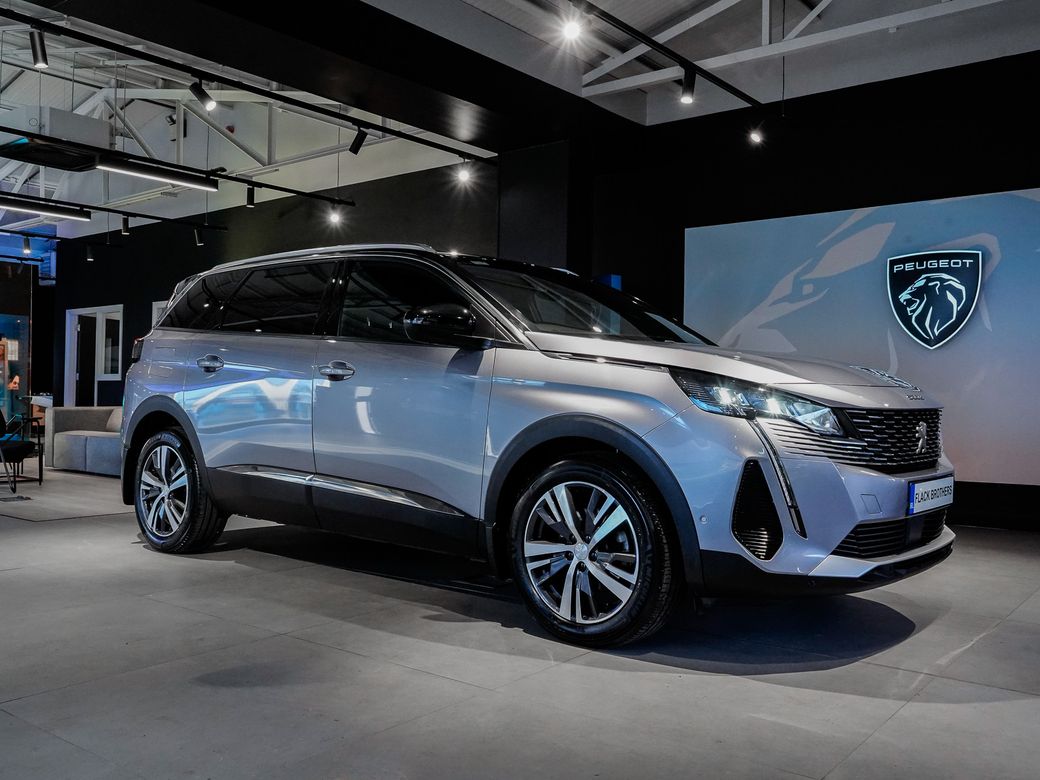 2024 Peugeot 5008