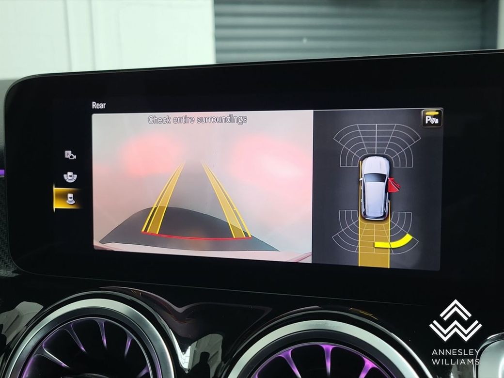 2023 Mercedes-Benz GLB Class
