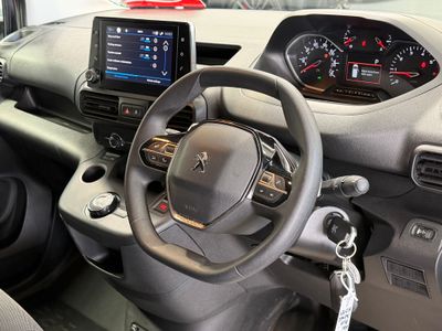 2021 Peugeot Partner