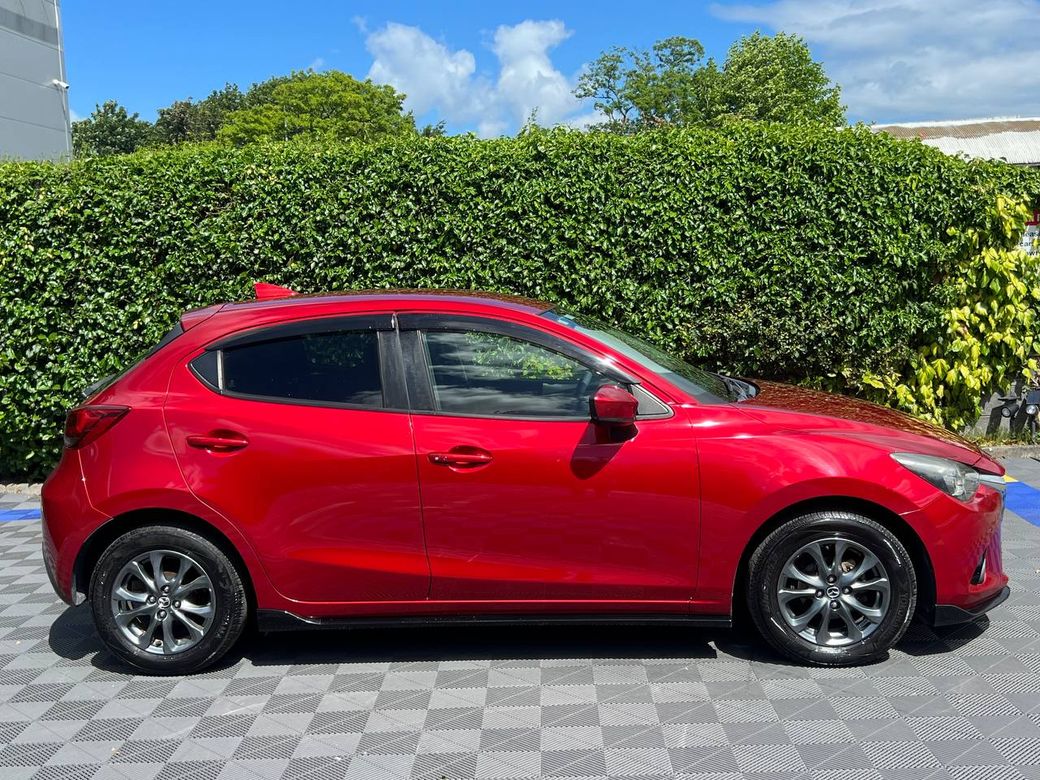 2017 Mazda Demio