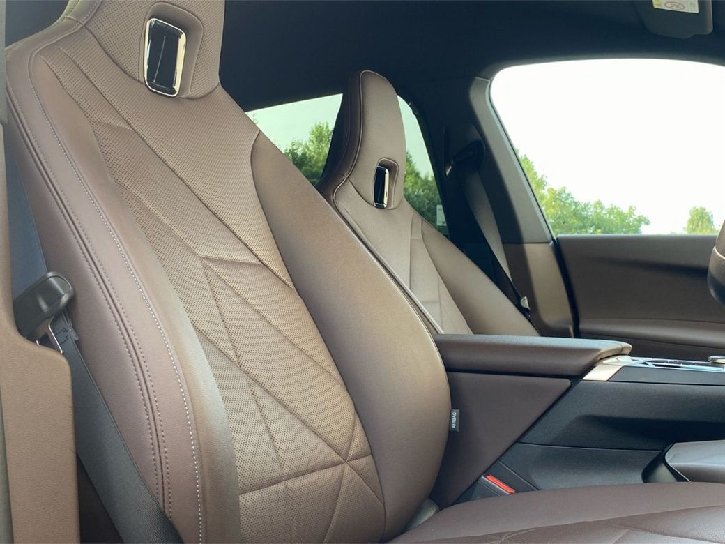 2024 BMW iX