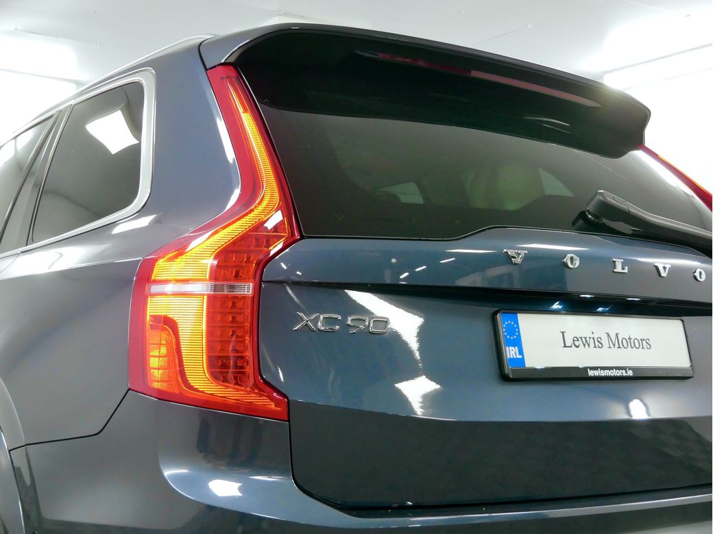 2023 Volvo XC90