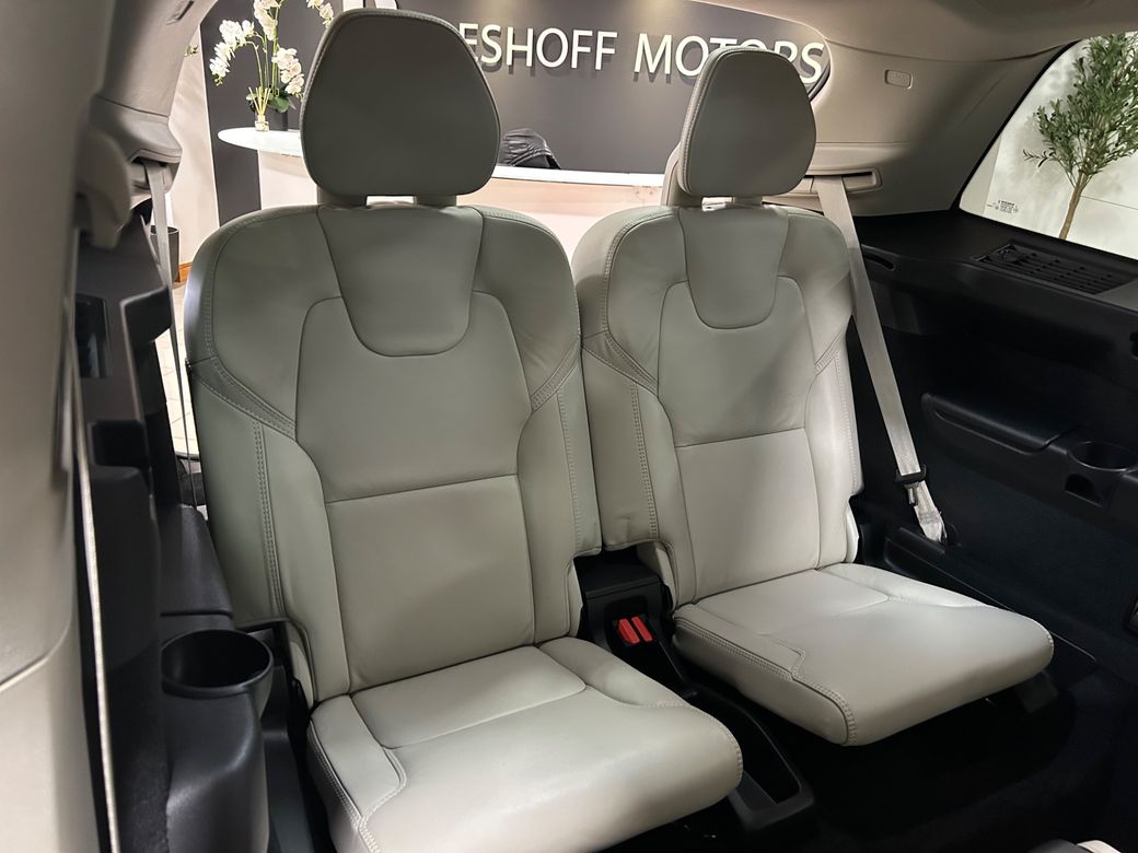2023 Volvo XC90