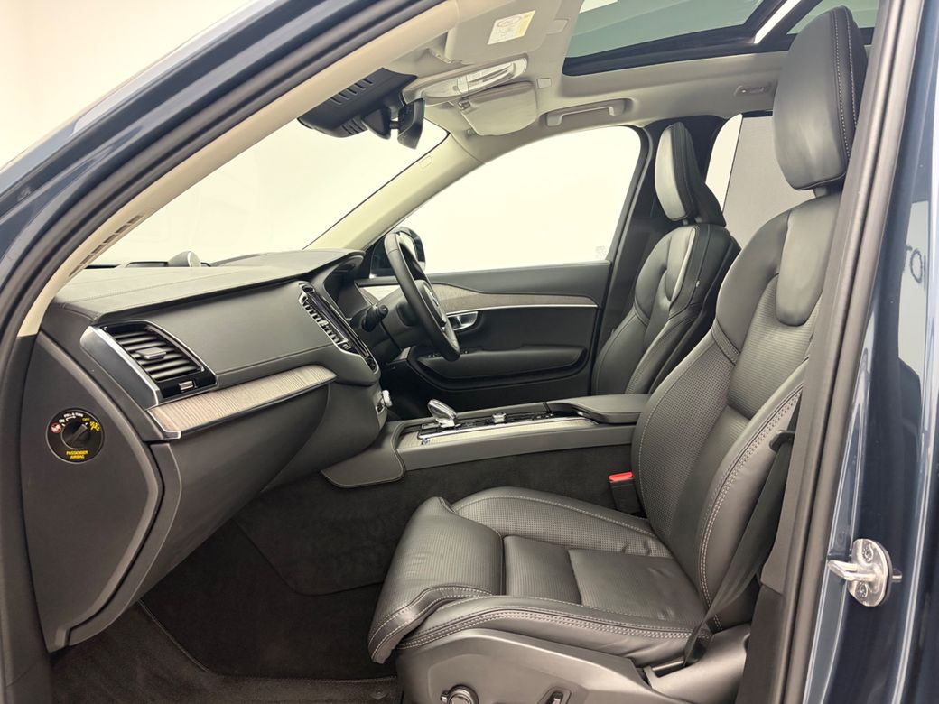 2023 Volvo XC90
