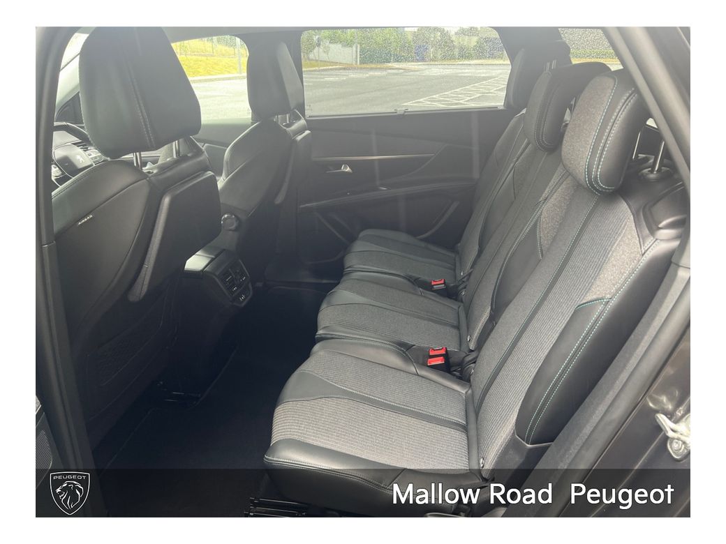 2022 Peugeot 5008