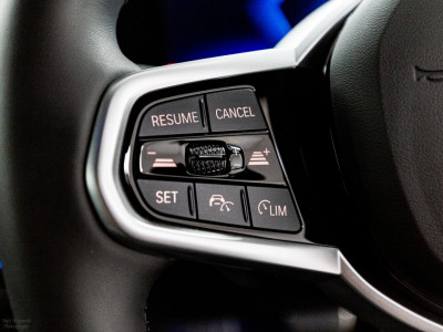 2025 BMW i4