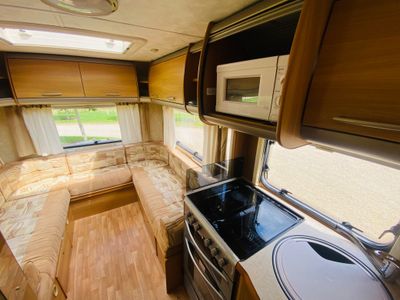 2006 SWIFT  SUNDANCE 590PR 