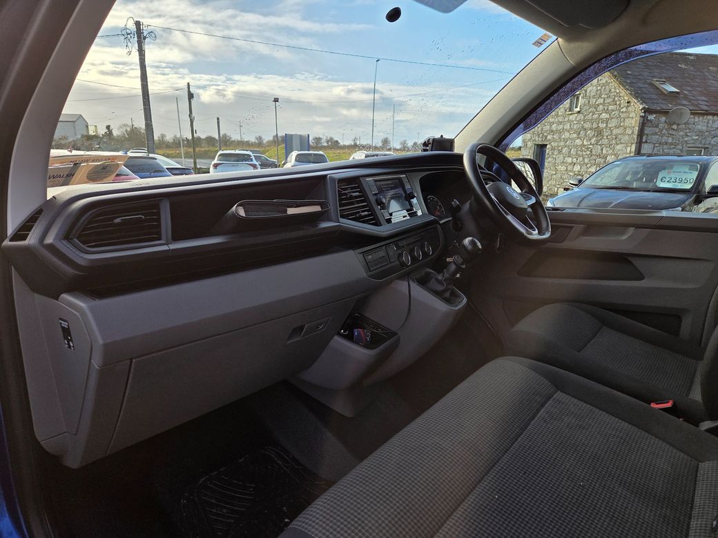 2023 Volkswagen Transporter