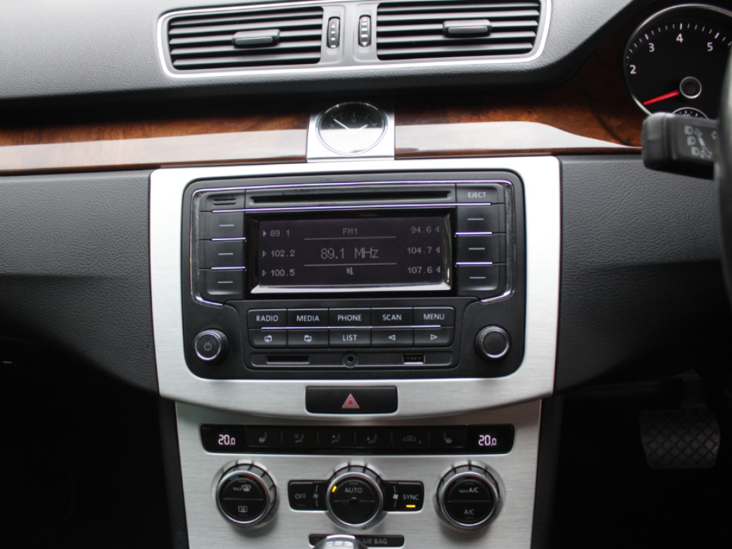 2014 Volkswagen Passat