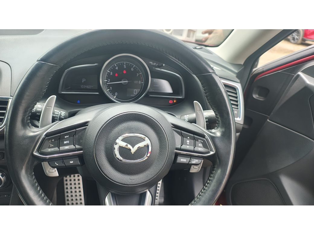 2018 Mazda Axela