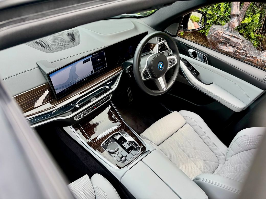 2025 BMW X5