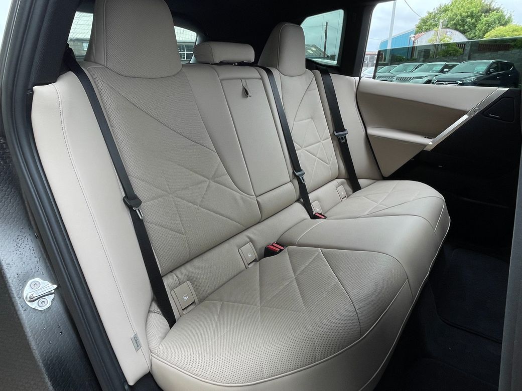 2022 BMW iX
