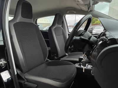2016 Volkswagen up!