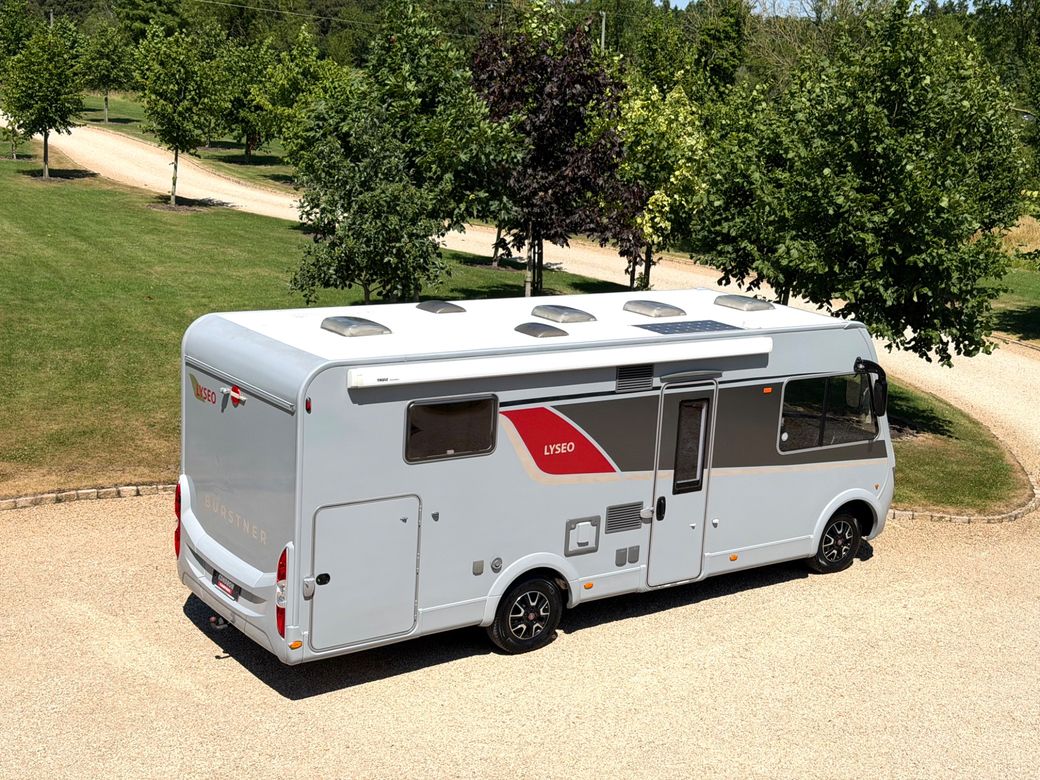 2018 BURSTNER  LYSEO I743G AUTO R.H.D Q/B 