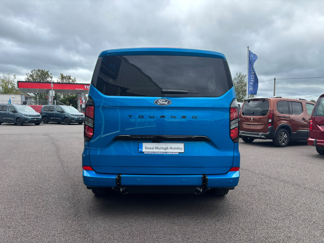 2027 Ford Tourneo Custom