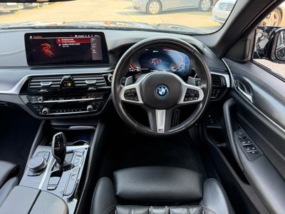 2023 BMW 530