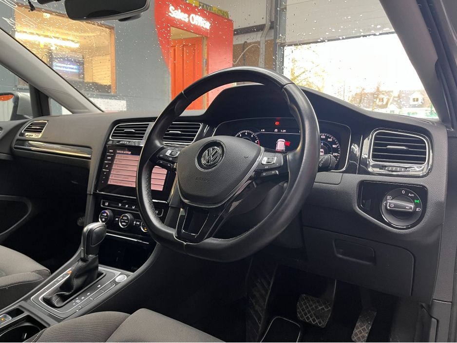 2019 Volkswagen Golf