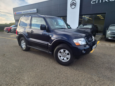 2005 Mitsubishi Pajero