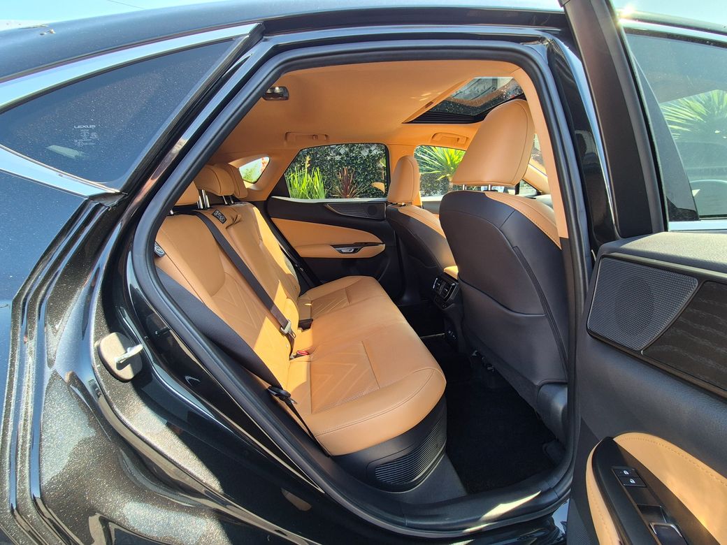 2023 Lexus NX 450H+