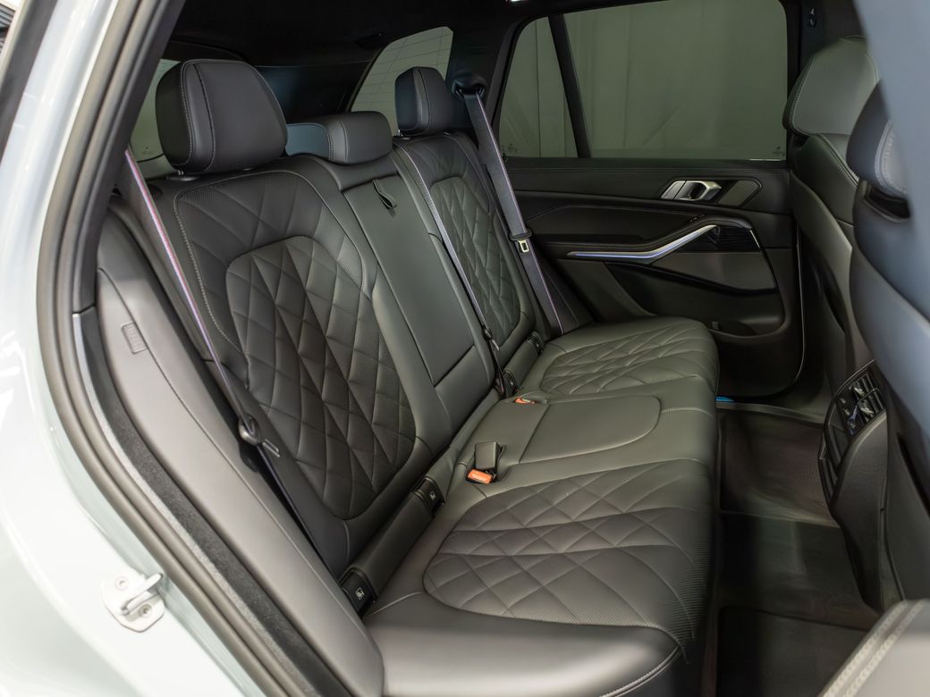 2025 BMW X5