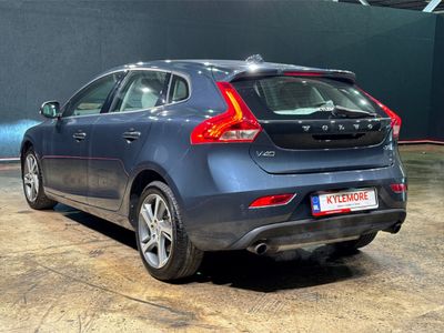 2017 Volvo V40