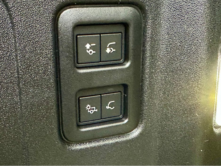 2026 Land Rover Defender