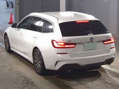 2020 BMW 320