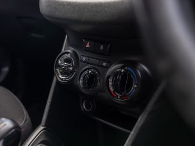 2013 Peugeot 208