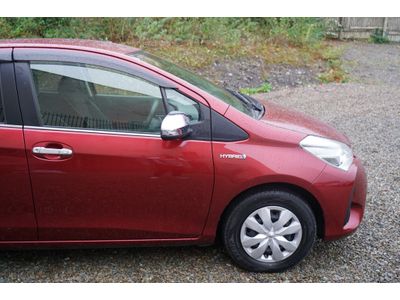2017 Toyota Vitz