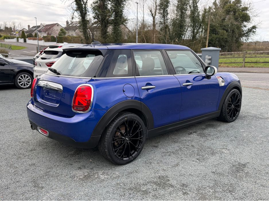 2019 Mini Hatch