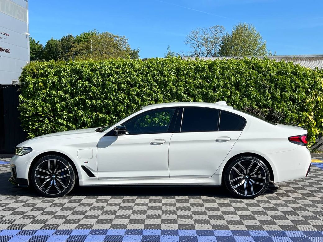 2021 BMW 5 Series