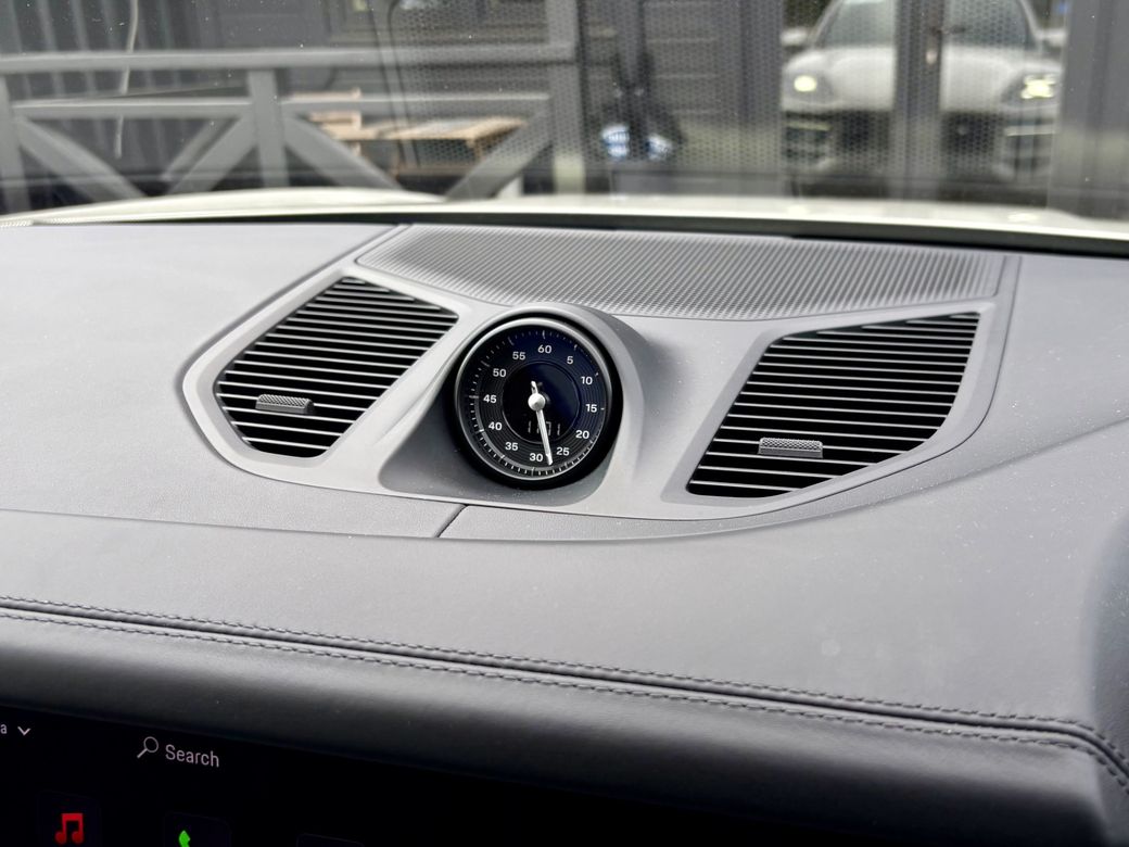 2025 Porsche Cayenne