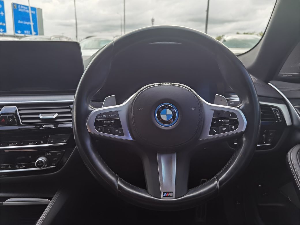 2022 BMW 5 Series