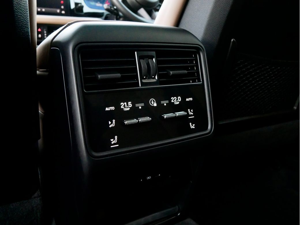 2024 Porsche Cayenne