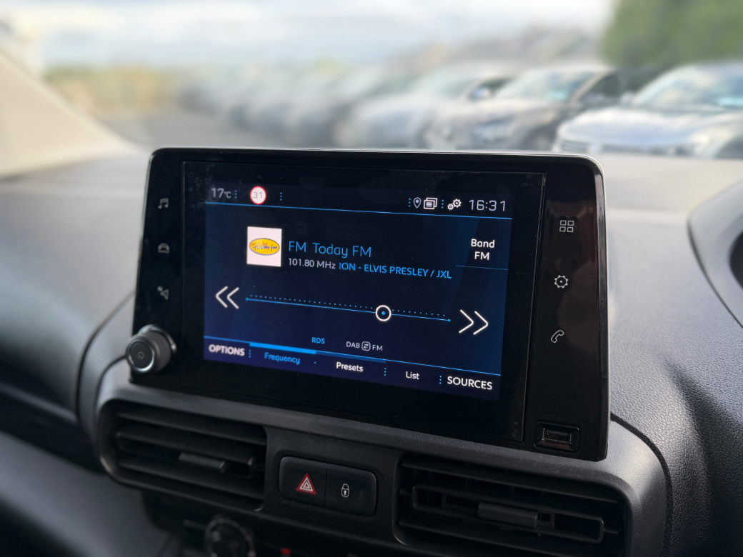 2022 Peugeot Partner