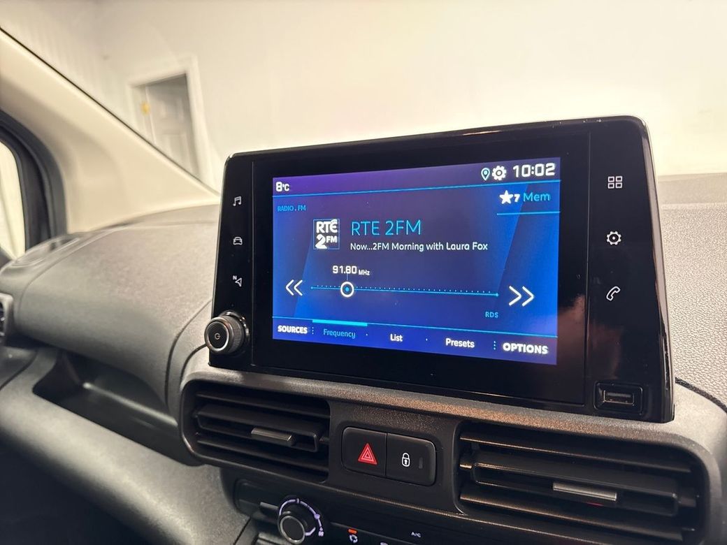 2024 Peugeot Partner