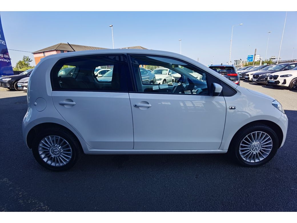 2015 Volkswagen up!