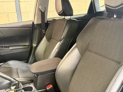 2016 Toyota Auris