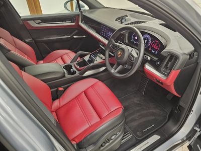 2025 Porsche Cayenne