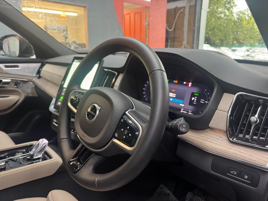 2025 Volvo XC90
