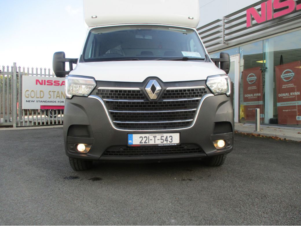 2022 Renault Master